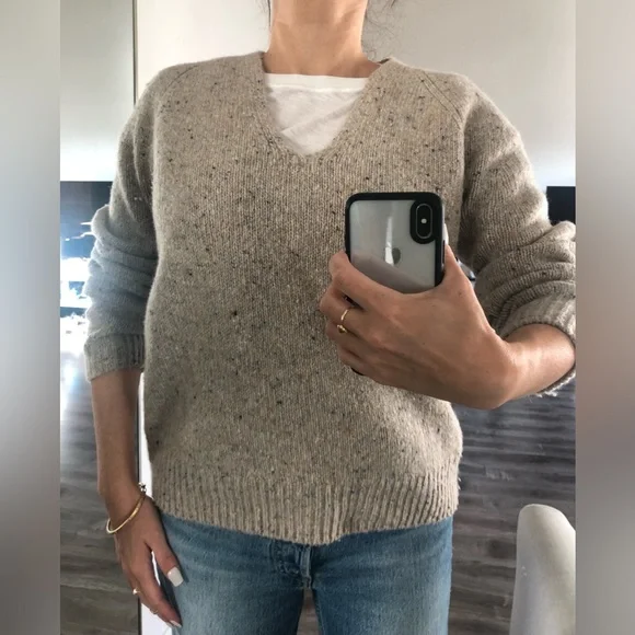 Cream Beige Vince Sweater V Neck Wool Alpaca Small - Picture 2 of 8
